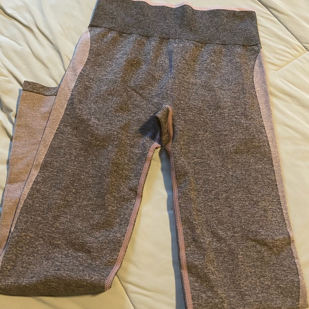 PINK Victoria's Secret Kids Leggings in Heather Gray and Soft Pink